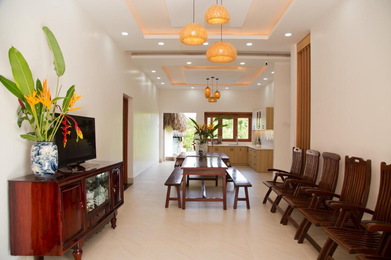 Song Me Vinh Long